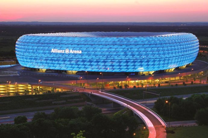 膜結(jié)構(gòu)車(chē)棚