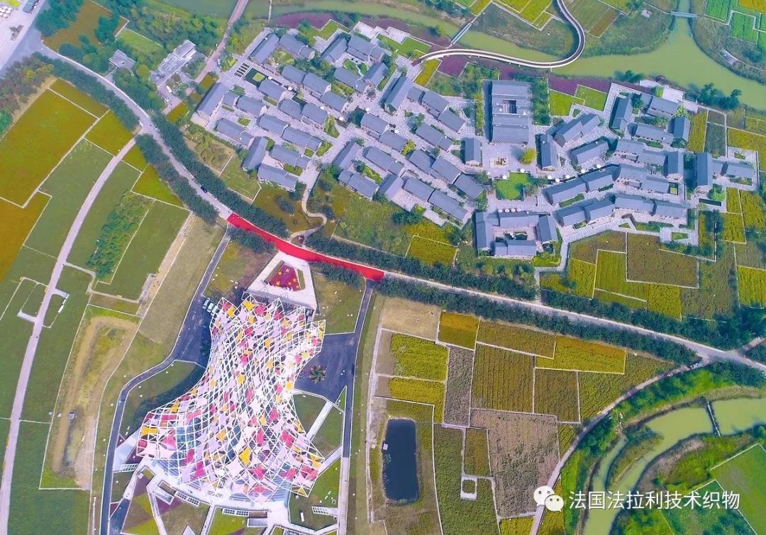 膜結(jié)構(gòu)車棚